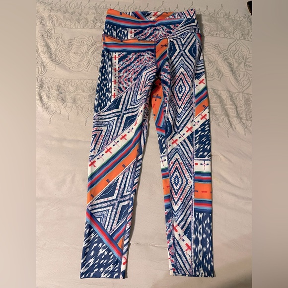 Free Movement Leggings - Picture 2 of 5